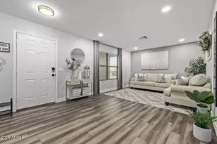 10617 W Daley Ln, Peoria, AZ 85383 - Photo 3