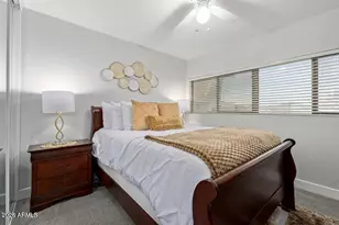 10617 W Daley Ln, Peoria, AZ 85383 - Photo 23