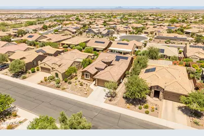 27064 W Sequoia Drive, Buckeye, AZ 85396 - Photo 17