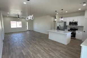 10323 W Concordia Dr, Arizona City, AZ 85123 - Photo 5