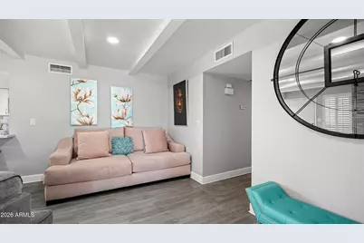648 E Tam Oshanter Drive, Phoenix, AZ 85022 - Photo 9