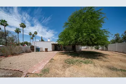 648 E Tam Oshanter Drive, Phoenix, AZ 85022 - Photo 33