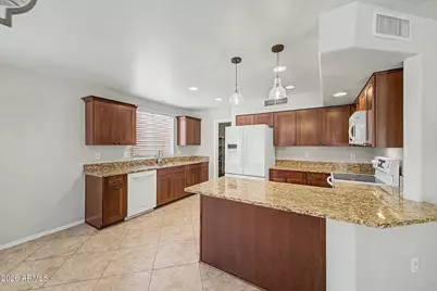 9315 W Palmer Drive, Peoria, AZ 85345 - Photo 7