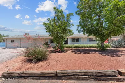 589 N Jackson Street, Wickenburg, AZ 85390 - Photo 1