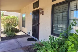 3910 E Shomi St, Phoenix, AZ 85044 - Photo 1