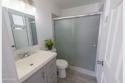 5723 W Wilshire Drive, Phoenix, AZ 85035 - Photo 7
