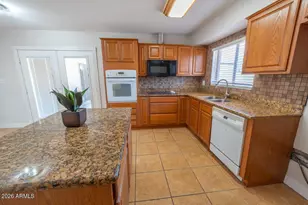 5723 W Wilshire Dr, Phoenix, AZ 85035 - Photo 13