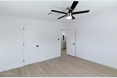 4623 E Devonshire Avenue, Phoenix, AZ 85018 - Photo 17