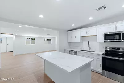 4623 E Devonshire Avenue, Phoenix, AZ 85018 - Photo 3