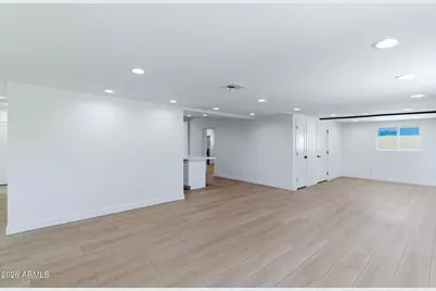 4623 E Devonshire Avenue, Phoenix, AZ 85018 - Photo 11