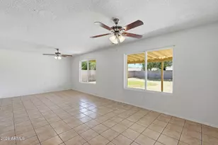 512 N Los Feliz Dr, Chandler, AZ 85226 - Photo 5