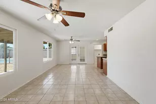 512 N Los Feliz Dr, Chandler, AZ 85226 - Photo 7