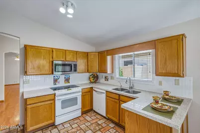 20327 N 106th Avenue, Peoria, AZ 85382 - Photo 7