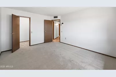 13849 N Thunderbird Boulevard, Sun City, AZ 85351 - Photo 17