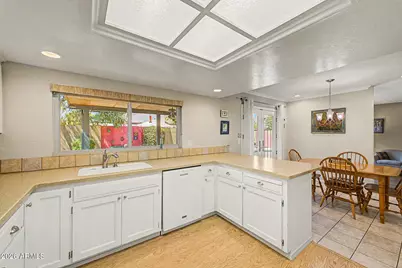 5450 E Cambridge Avenue, Phoenix, AZ 85008 - Photo 19
