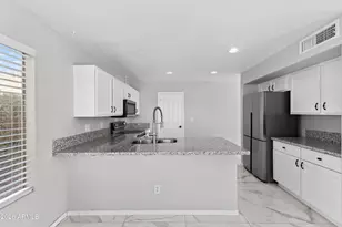 4734 E Mossman Rd, Phoenix, AZ 85050 - Photo 11