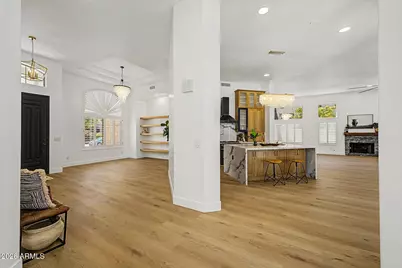 6034 E Anderson Drive, Scottsdale, AZ 85254 - Photo 9