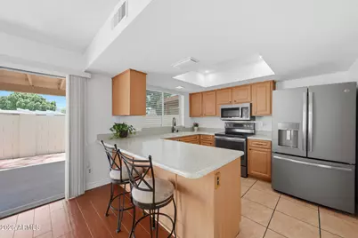 13415 N 25th Drive, Phoenix, AZ 85029 - Photo 19