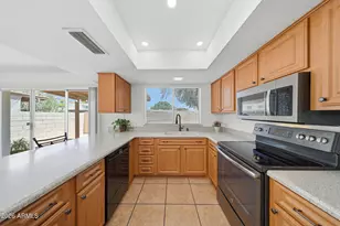 13415 N 25th Dr, Phoenix, AZ 85029 - Photo 15