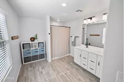 654 E Buckingham Avenue, Gilbert, AZ 85297 - Photo 15