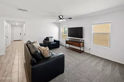 654 E Buckingham Avenue, Gilbert, AZ 85297 - Photo 5