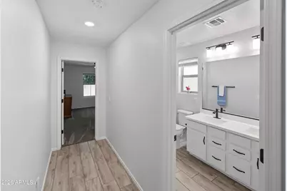 654 E Buckingham Avenue, Gilbert, AZ 85297 - Photo 9