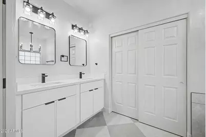 3251 E Thornton Avenue, Gilbert, AZ 85297 - Photo 17