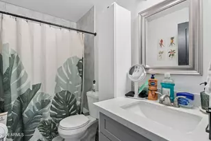 2324 E Oak St, Phoenix, AZ 85006 - Photo 9