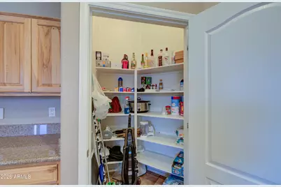 8045 W Waltann Lane, Peoria, AZ 85382 - Photo 9