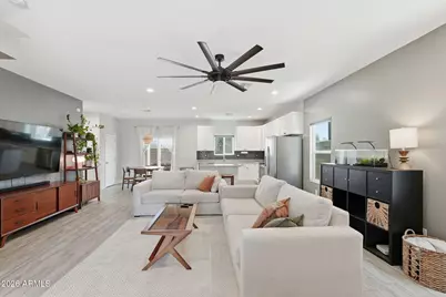 1021 E Odeum Lane, Phoenix, AZ 85040 - Photo 7
