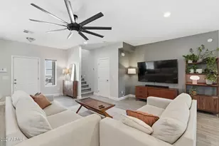 1021 E Odeum Ln, Phoenix, AZ 85040 - Photo 5