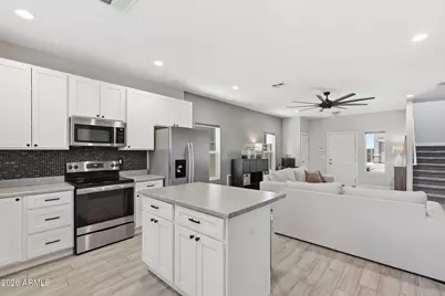1021 E Odeum Lane, Phoenix, AZ 85040 - Photo 13