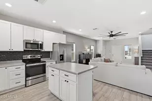 1021 E Odeum Ln, Phoenix, AZ 85040 - Photo 13