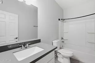 1021 E Odeum Ln, Phoenix, AZ 85040 - Photo 29