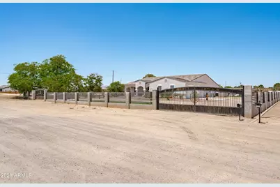 16446 W Pioneer Street, Goodyear, AZ 85338 - Photo 21