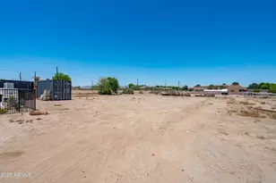 16446 W Pioneer St, Goodyear, AZ 85338 - Photo 63