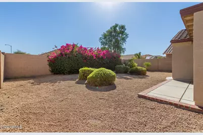 17715 W Redfield Road, Surprise, AZ 85388 - Photo 25