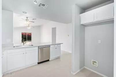 17715 W Redfield Road, Surprise, AZ 85388 - Photo 5