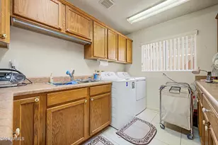 13835 N Crown Point Ct, Sun City, AZ 85351 - Photo 49