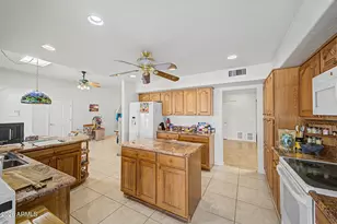 13835 N Crown Point Ct, Sun City, AZ 85351 - Photo 33