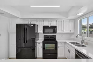 8548 E McDonald Dr, Scottsdale, AZ 85250 - Photo 1