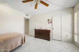 10020 W Royal Oak Rd, Sun City, AZ 85351 - Photo 17