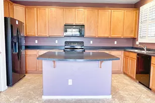 113 E Palomino Dr, Gilbert, AZ 85296 - Photo 9