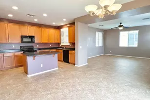113 E Palomino Dr, Gilbert, AZ 85296 - Photo 7