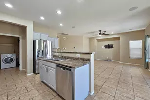 5585 Los Capanos Dr, Sierra Vista, AZ 85635 - Photo 9