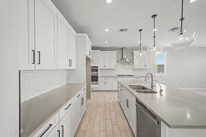 12727 W Sierra Vista Drive, Glendale, AZ 85307 - Photo 11