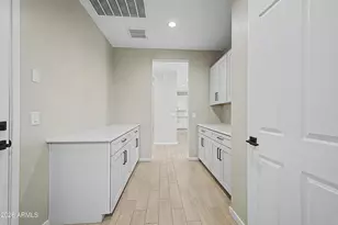12727 W Sierra Vista Dr, Glendale, AZ 85307 - Photo 31