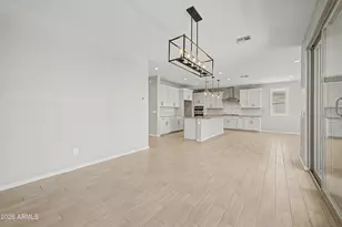 12727 W Sierra Vista Dr, Glendale, AZ 85307 - Photo 15