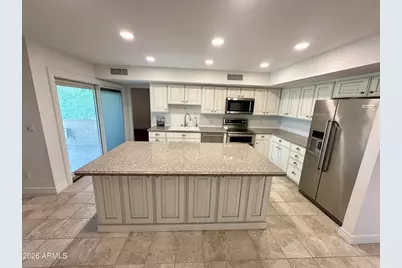8084 E Del Laton Drive, Scottsdale, AZ 85258 - Photo 3