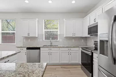 7857 W Molly Drive, Peoria, AZ 85383 - Photo 9